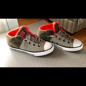 Converse no tie shoes